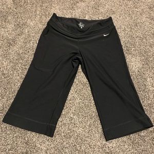 Women’s Nike DriFit Pants Leggings Large Used